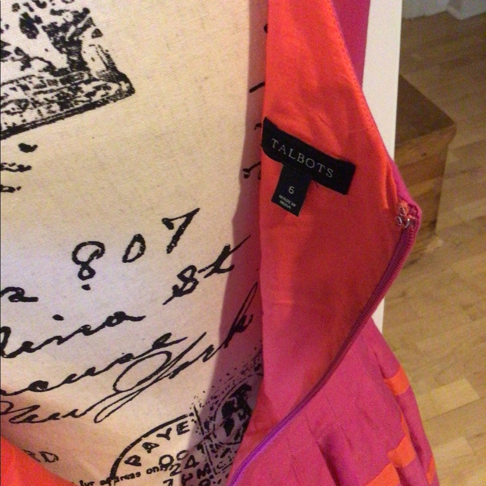 Dress - Picture 3 of 3